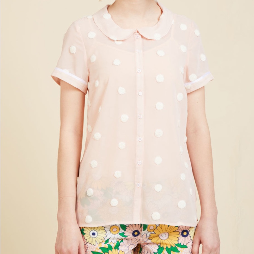Modcloth textured dot button up top
